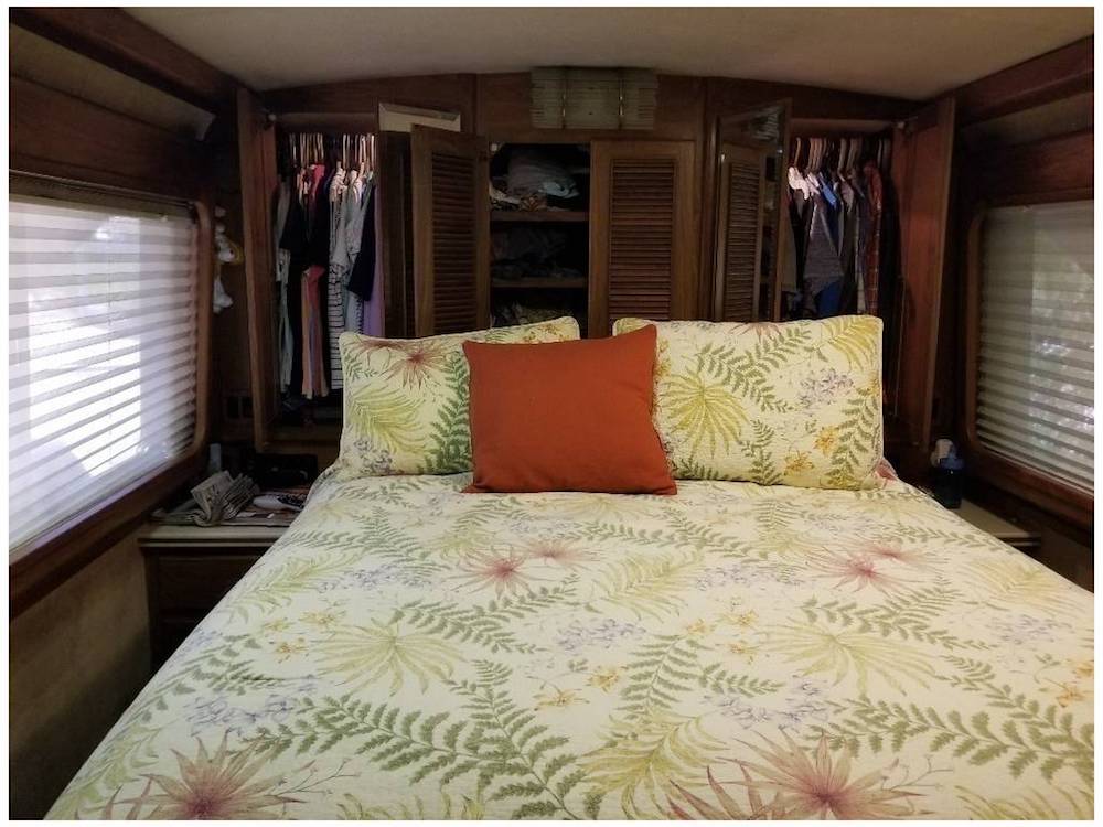 1990 Prevost Country Coach XL For Sale