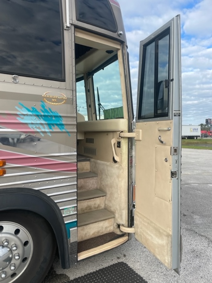 1991 Prevost Marathon XL For Sale