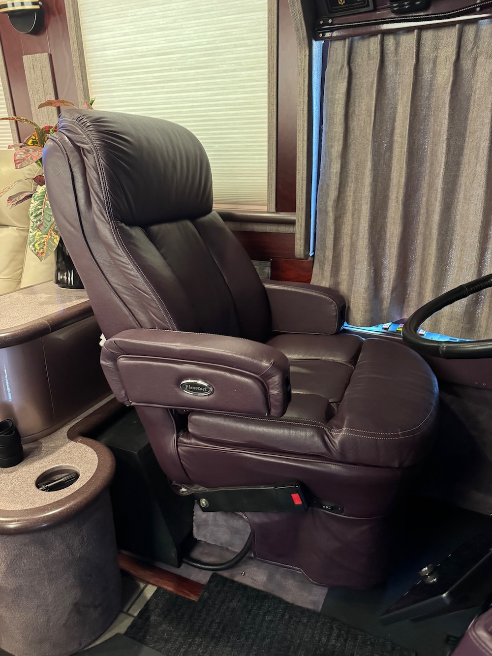 1995 Prevost Country Coach XLFor Sale