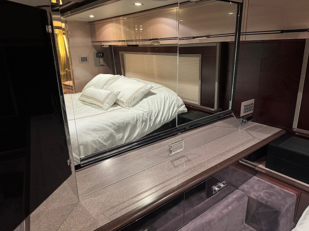 1995 Prevost Country Coach XLFor Sale