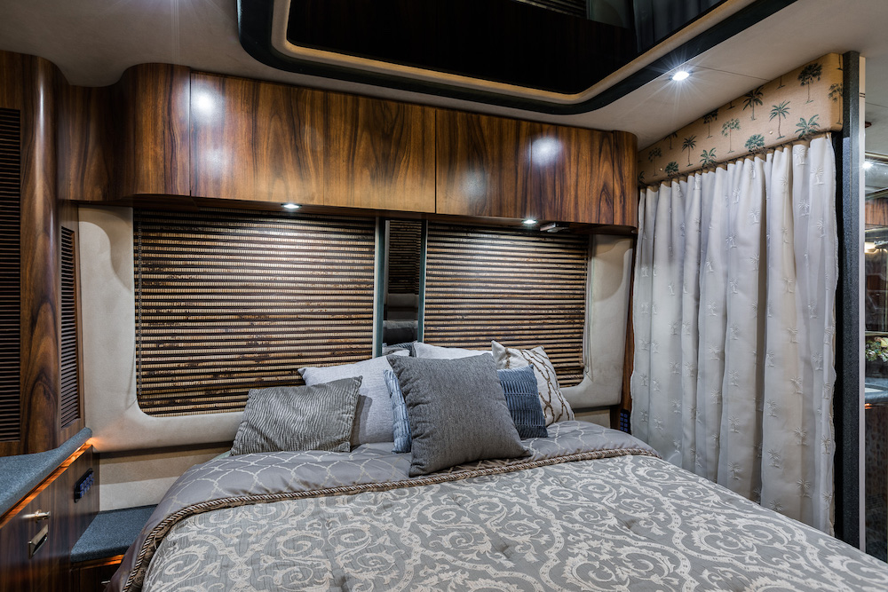 1996 Prevost Marathon XL For Sale