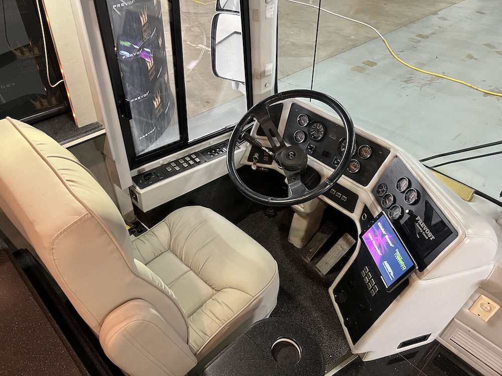 1997 Prevost Country Coach XL For Sale