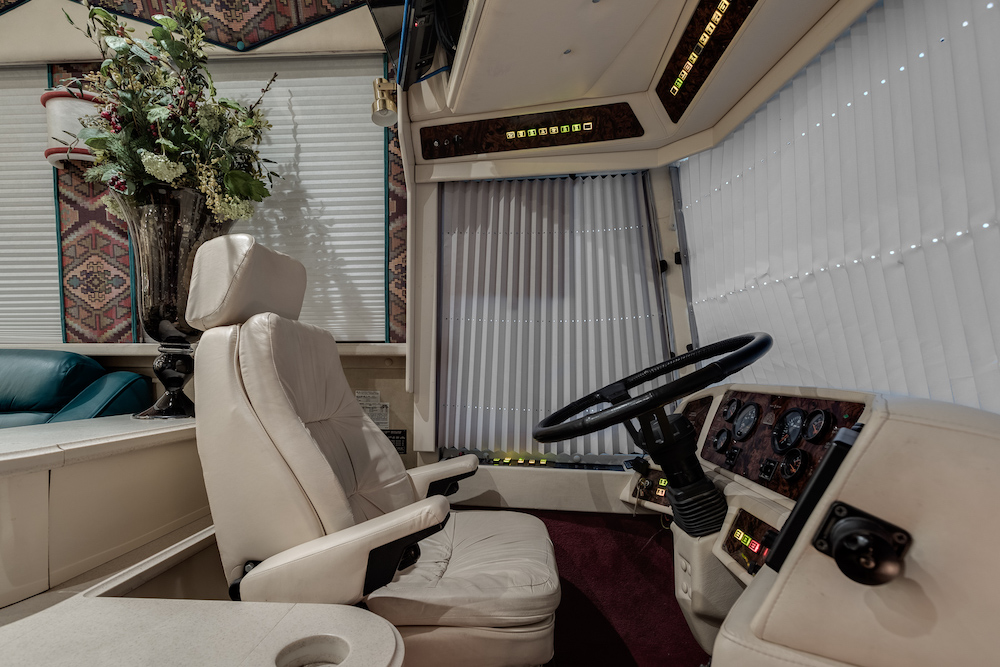 1998 Prevost Country Coach XL For Sale