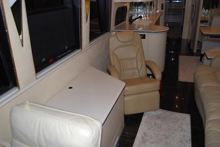 1998 Prevost Featherlite XL For Sale