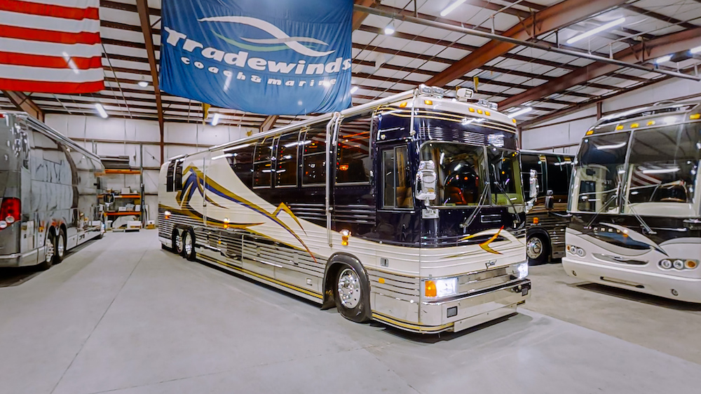 1998 Prevost Featherlite XL For Sale