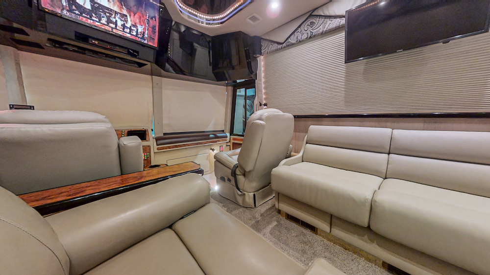 1998 Prevost Featherlite XL For Sale