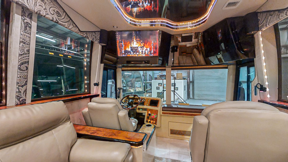 1998 Prevost Featherlite XL For Sale