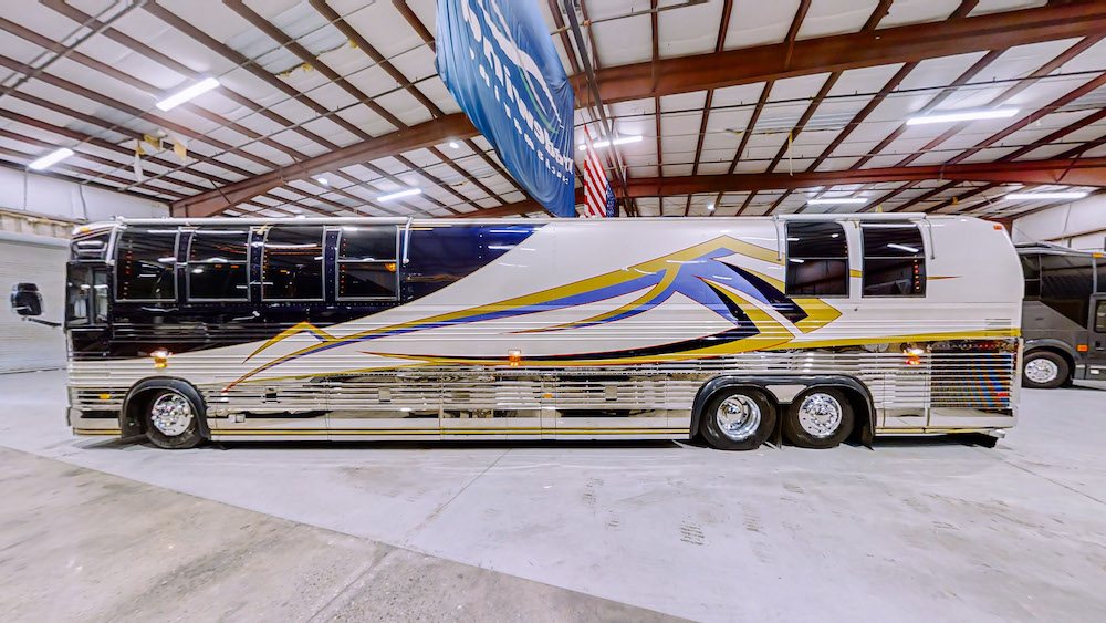 1998 Prevost Featherlite XL For Sale