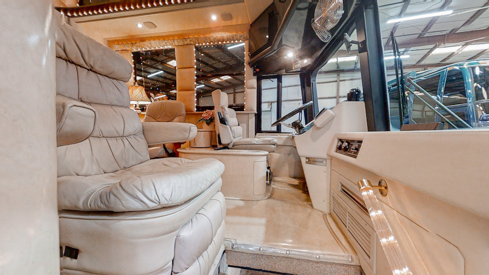 1998 Prevost Liberty XL For Sale