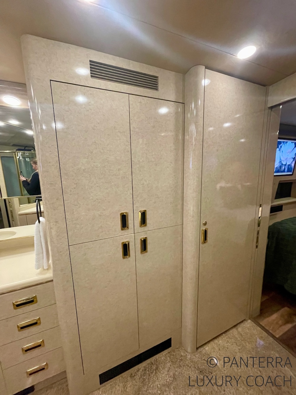 1998 Prevost Marathon XL For Sale