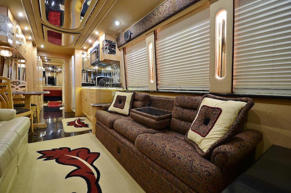 1998 Prevost Royale XL For Sale