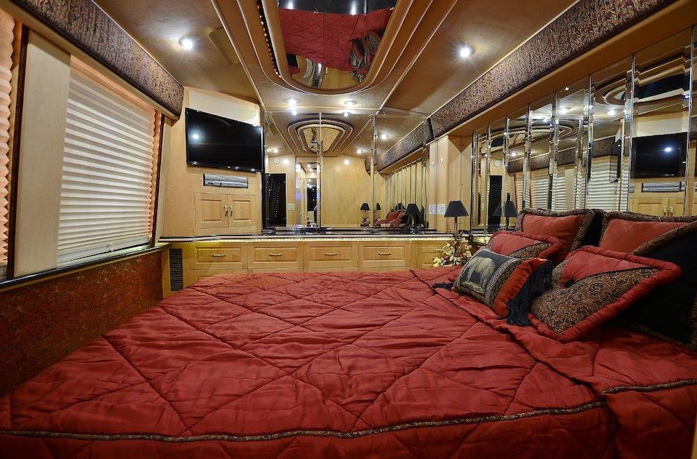 1998 Prevost Royale XL For Sale