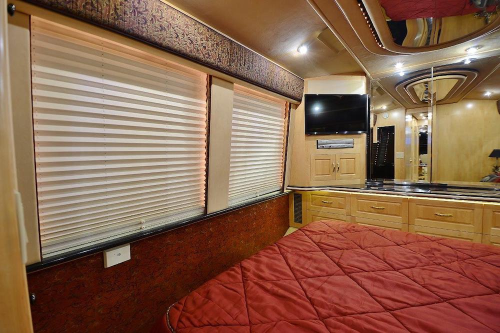 1998 Prevost Royale XL For Sale