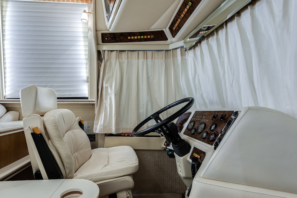 1999 Prevost Country Coach XL For Sale