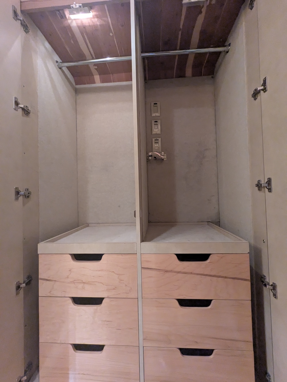 1999 Prevost Featherlite H3-45 For Sale