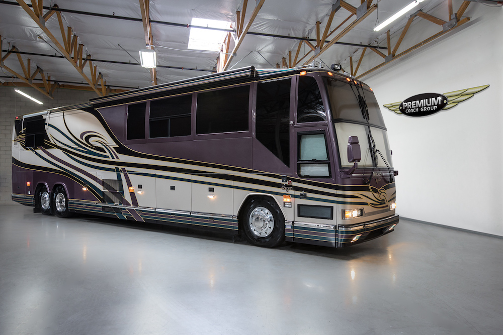 1999 Prevost Featherlite H3-45 For Sale