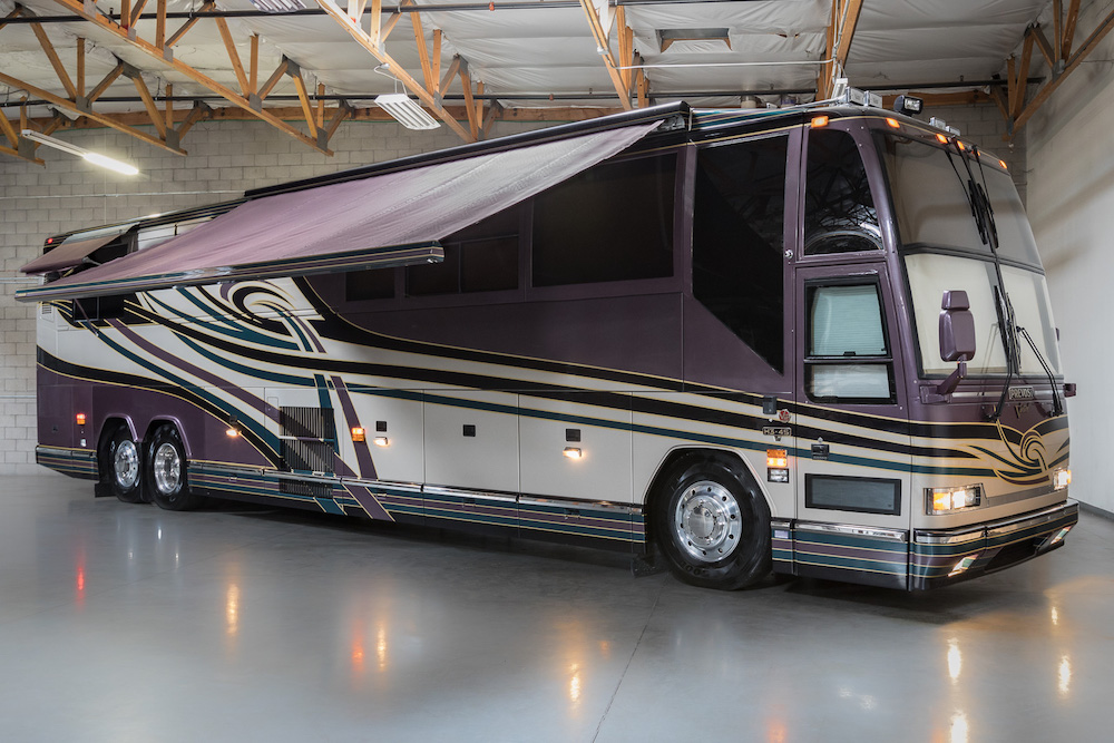 1999 Prevost Featherlite H3-45 For Sale