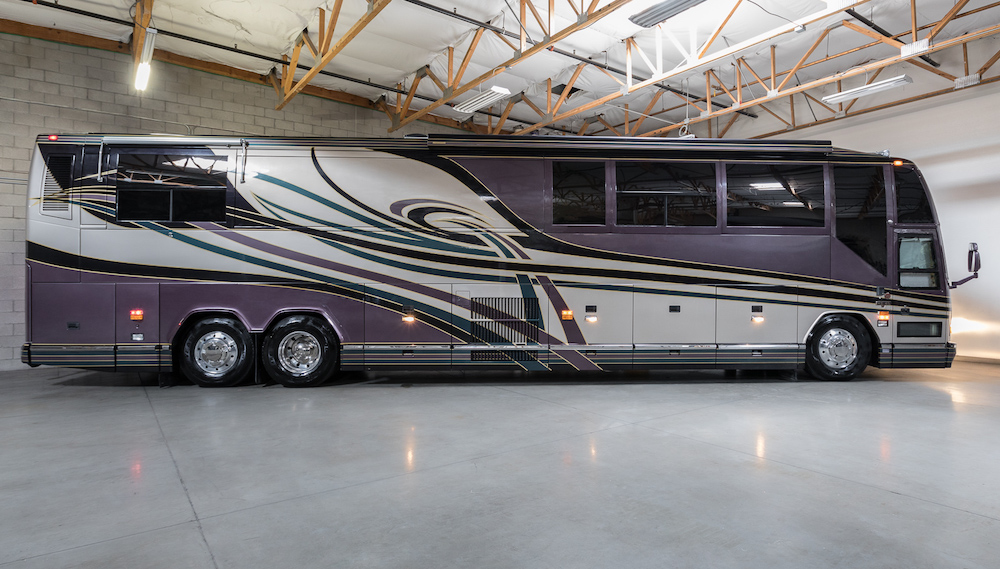 1999 Prevost Featherlite H3-45 For Sale