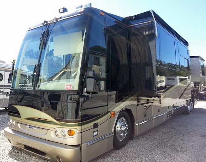 1999 Prevost Featherlite H3-45 For Sale