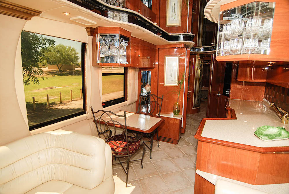 1999 Prevost Liberty XL For Sale