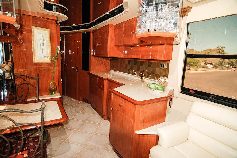 1999 Prevost Liberty XL For Sale