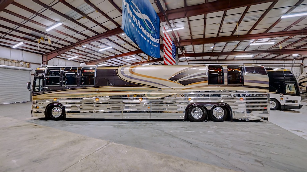 1999 Prevost Liberty XL For Sale