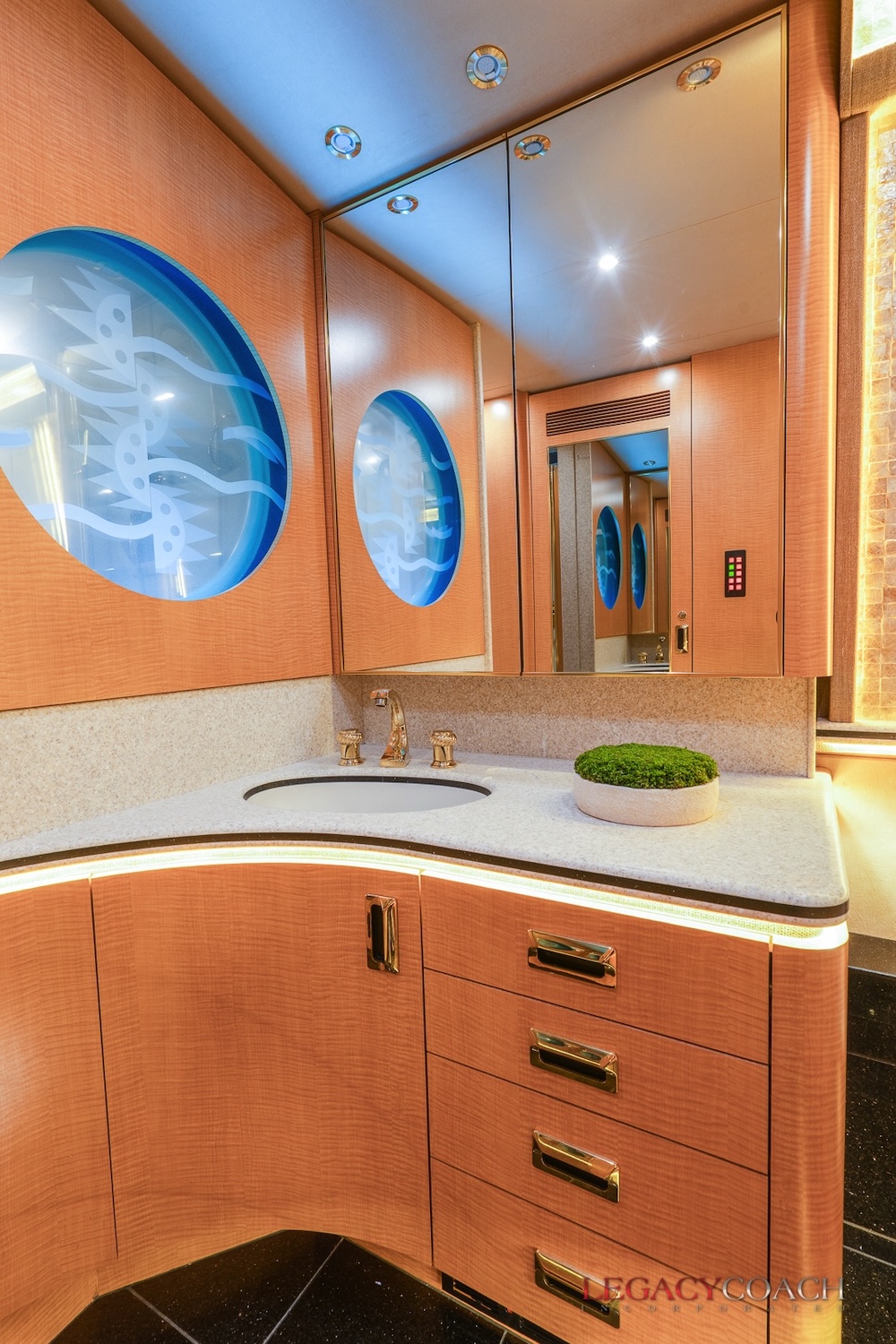 1999 Prevost  Marathon XL For Sale