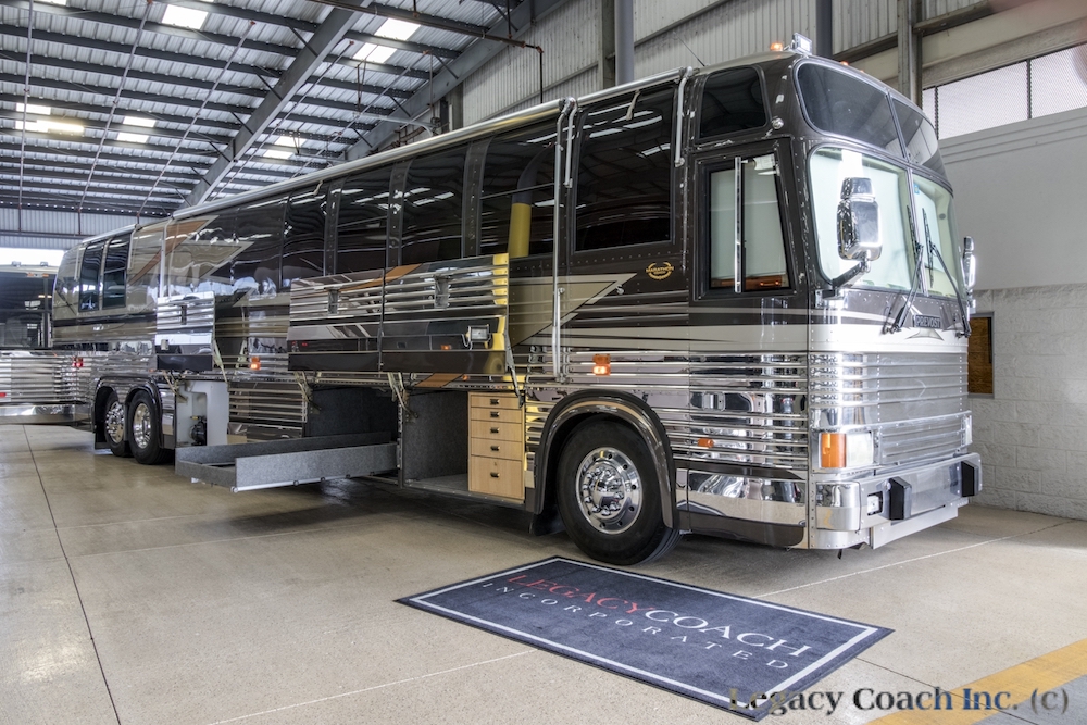 1999 Prevost Marathon XL For Sale