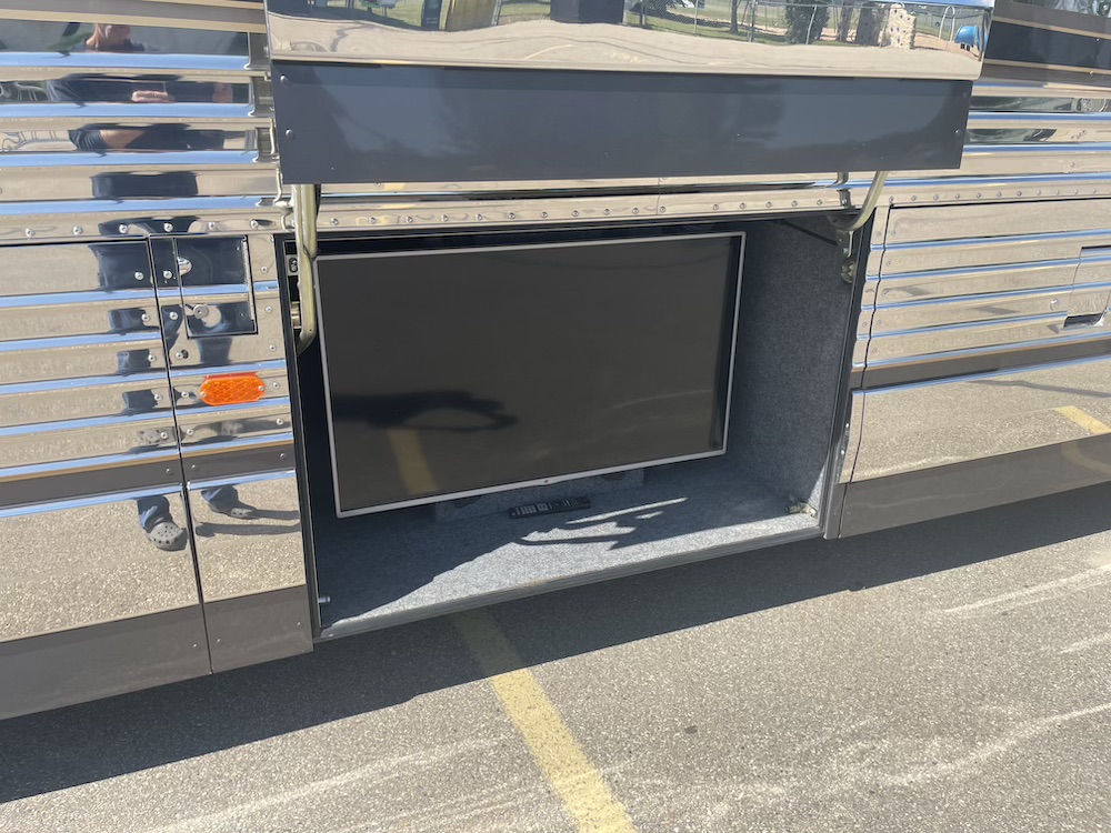 1999 Prevost Marathon XL For Sale