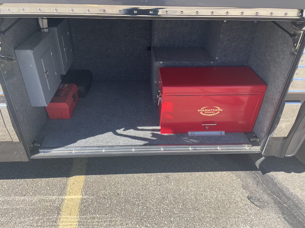 1999 Prevost Marathon XL For Sale
