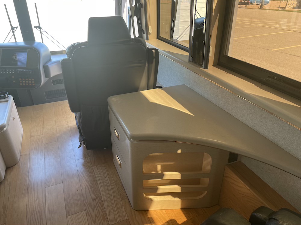 1999 Prevost Marathon XL For Sale