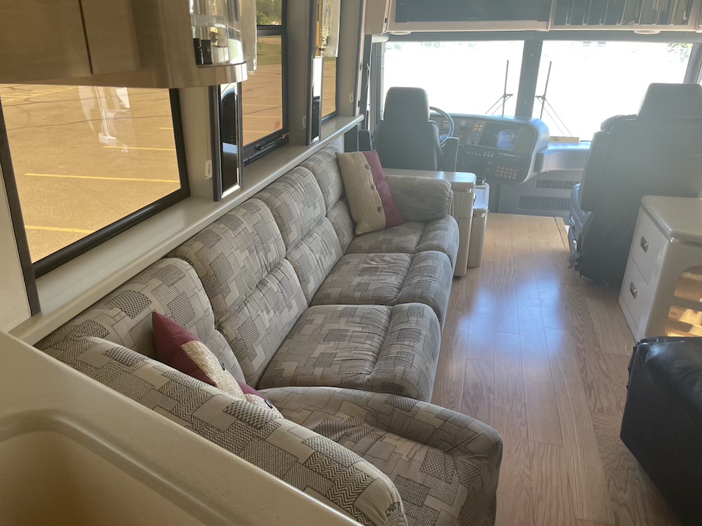 1999 Prevost Marathon XL For Sale