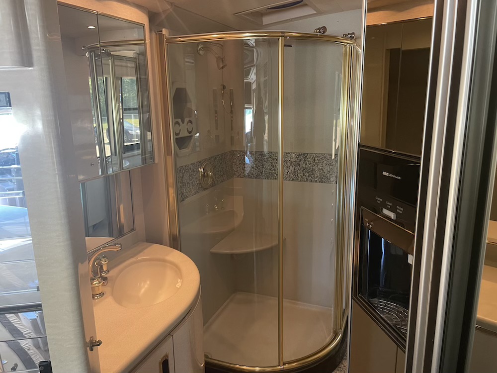 1999 Prevost Marathon XL For Sale