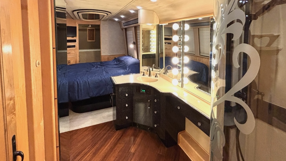 1999 Prevost Royale XL For Sale