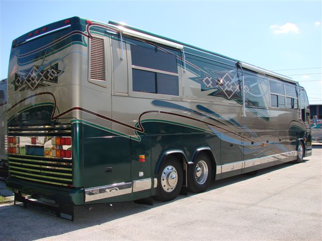 2000 Prevost Country Coach H3-45