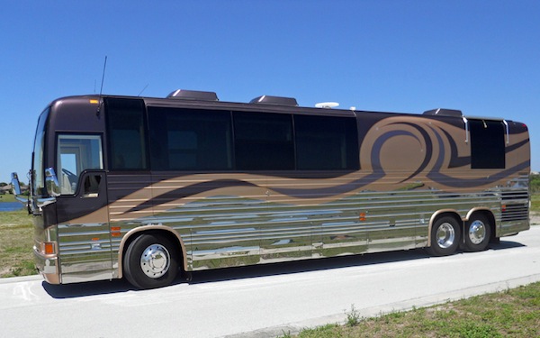 2000 Prevost Angola XL