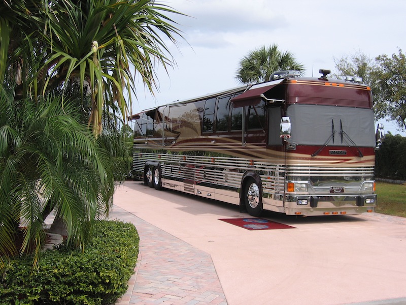 2000 Prevost Liberty XL For Sale