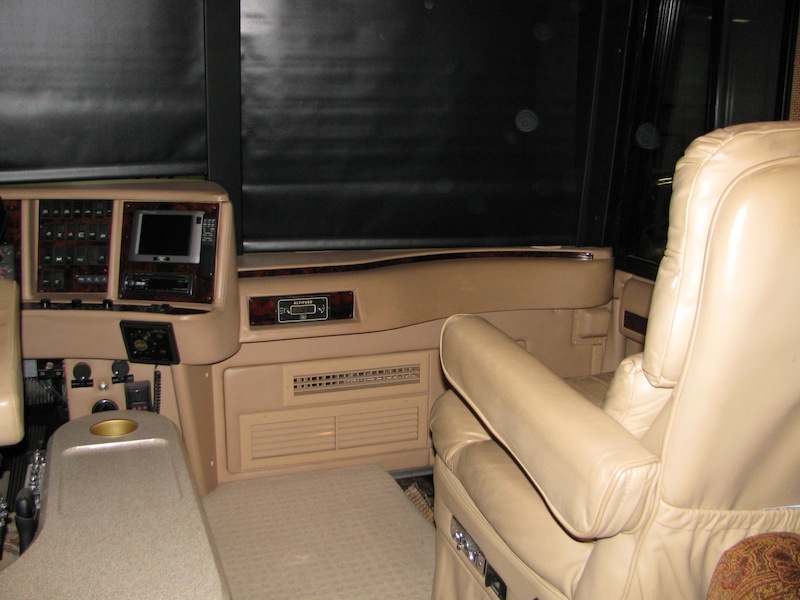 2000 Prevost Liberty XL For Sale