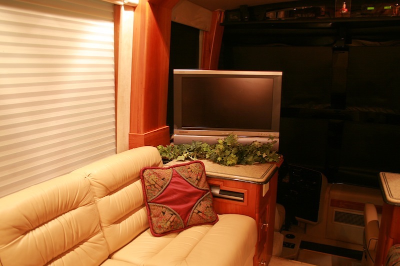 2000 Prevost Royale H3-45