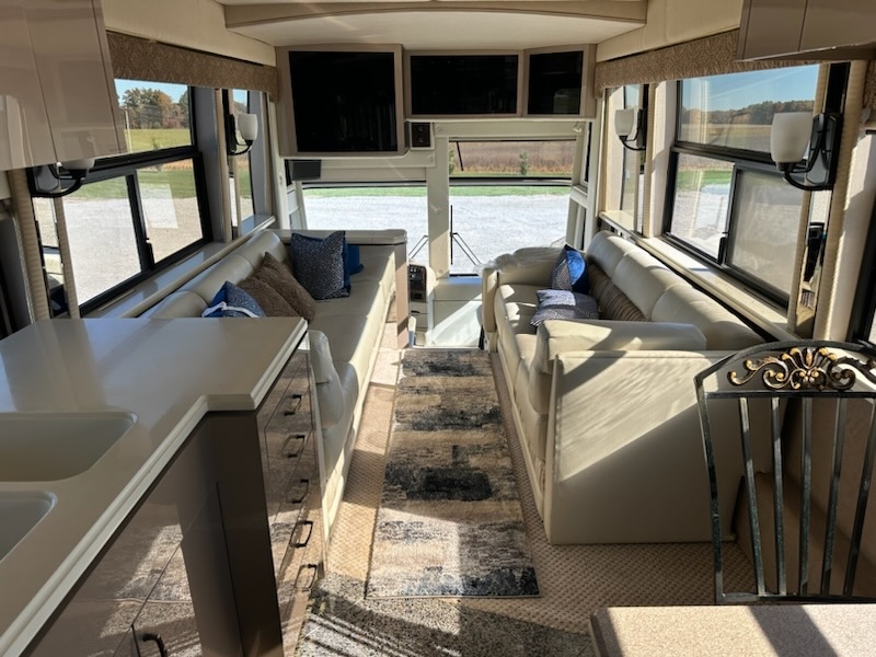 2000 Prevost  Angola H3-45 For Sale