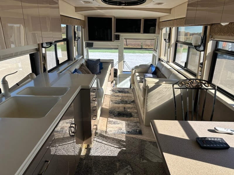 2000 Prevost  Angola H3-45 For Sale