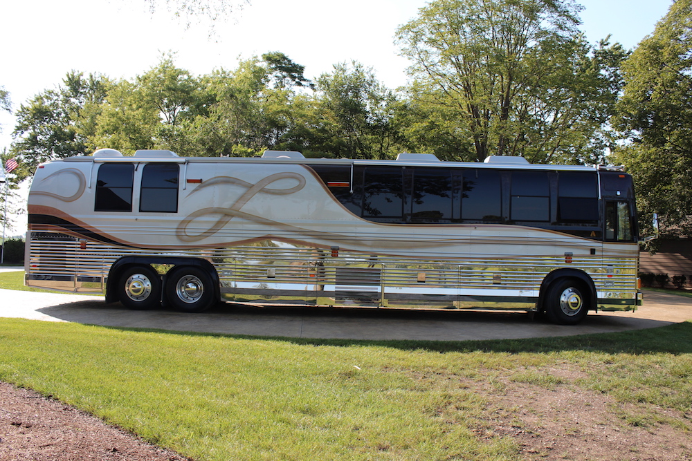 2000 Prevost Angola XL For Sale