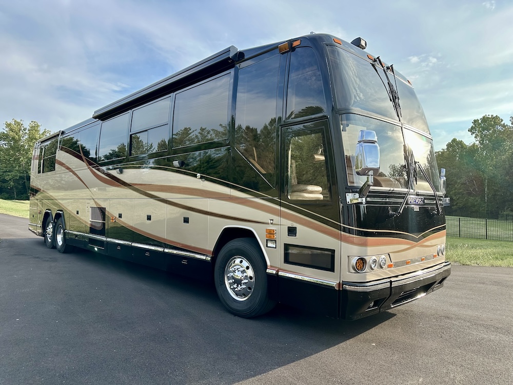 2000 Prevost Custom Coach  H3-45 For Sale