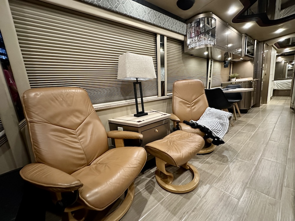 2000 Prevost Custom Coach  H3-45 For Sale