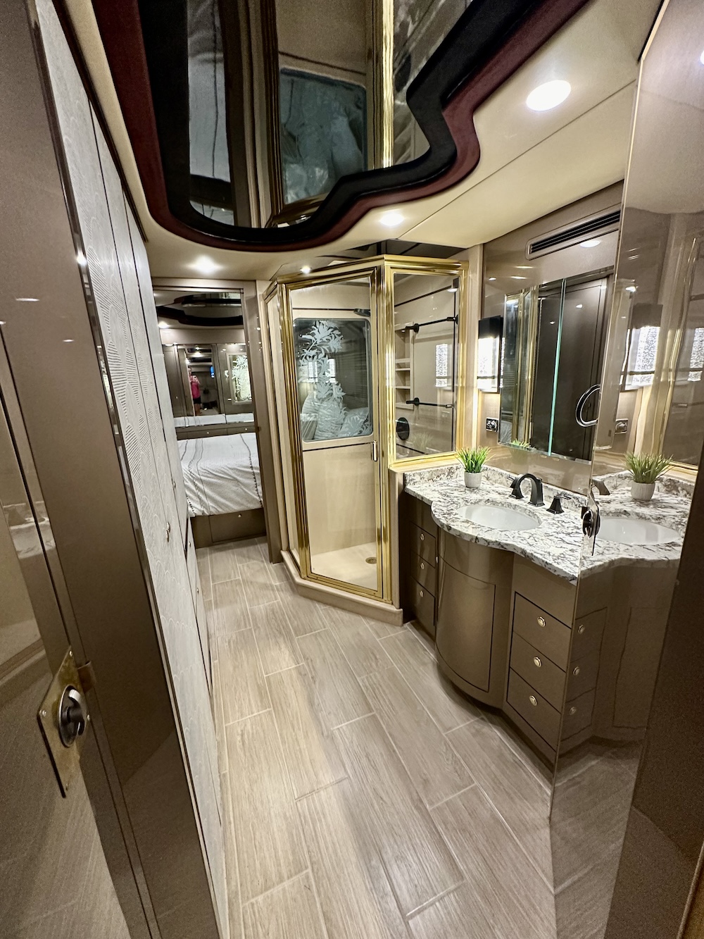 2000 Prevost Custom Coach  H3-45 For Sale