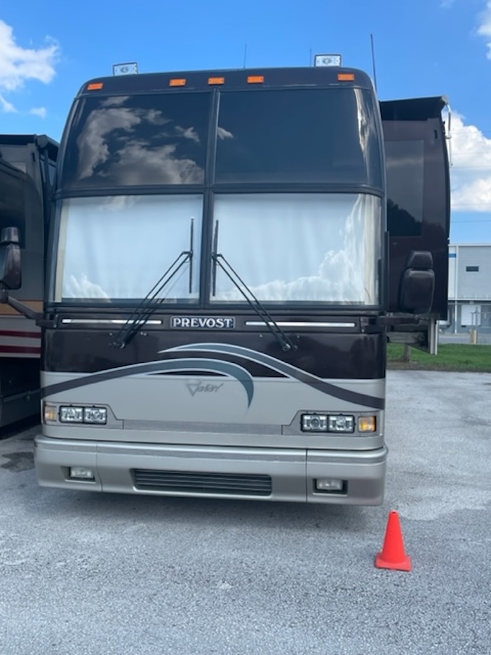 2000 Prevost Featherlite  H3-45 For Sale