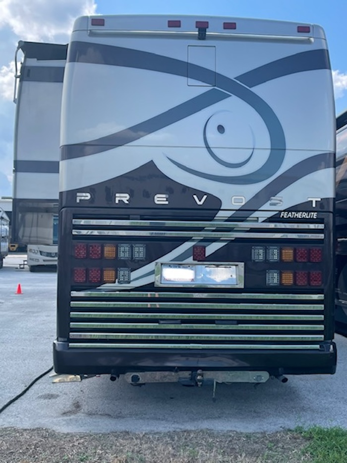 2000 Prevost Featherlite  H3-45 For Sale