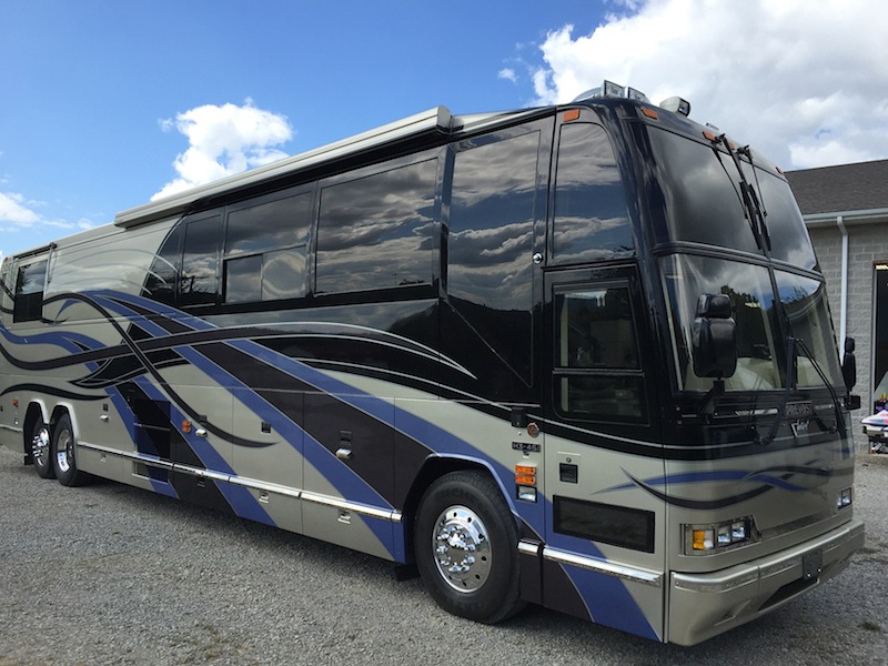 2000 Prevost Featherlite H3-45 For Sale