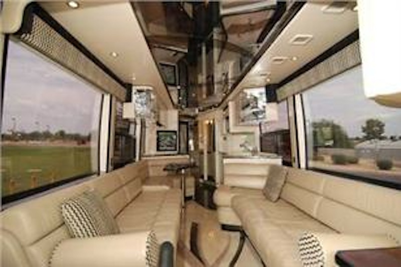 2000 Prevost Featherlite H3-45 For Sale