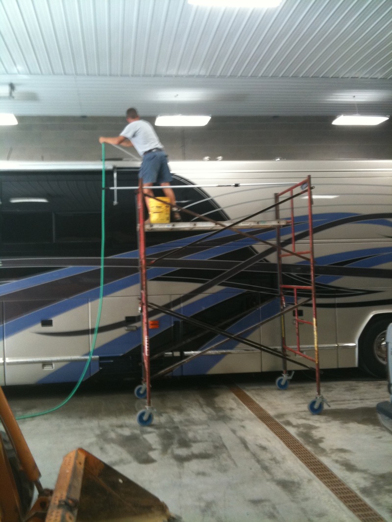 2000 Prevost Featherlite H3-45 For Sale